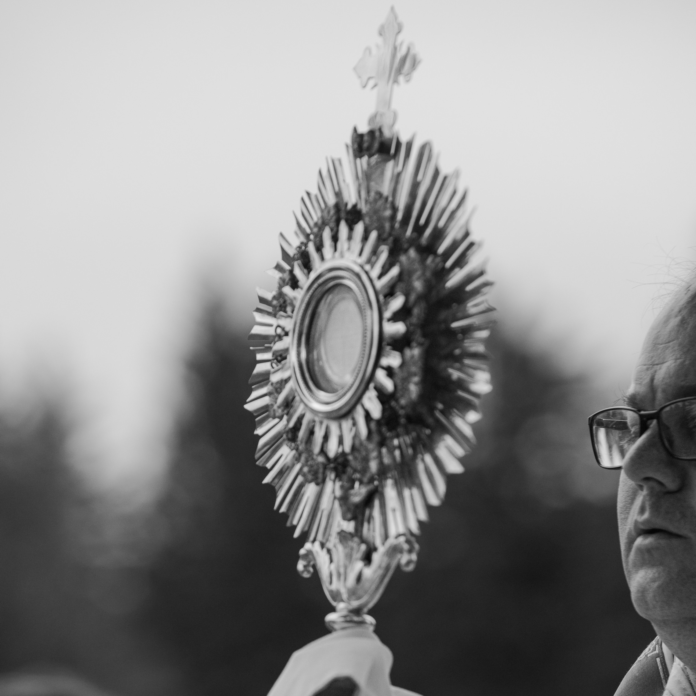 Procession 2