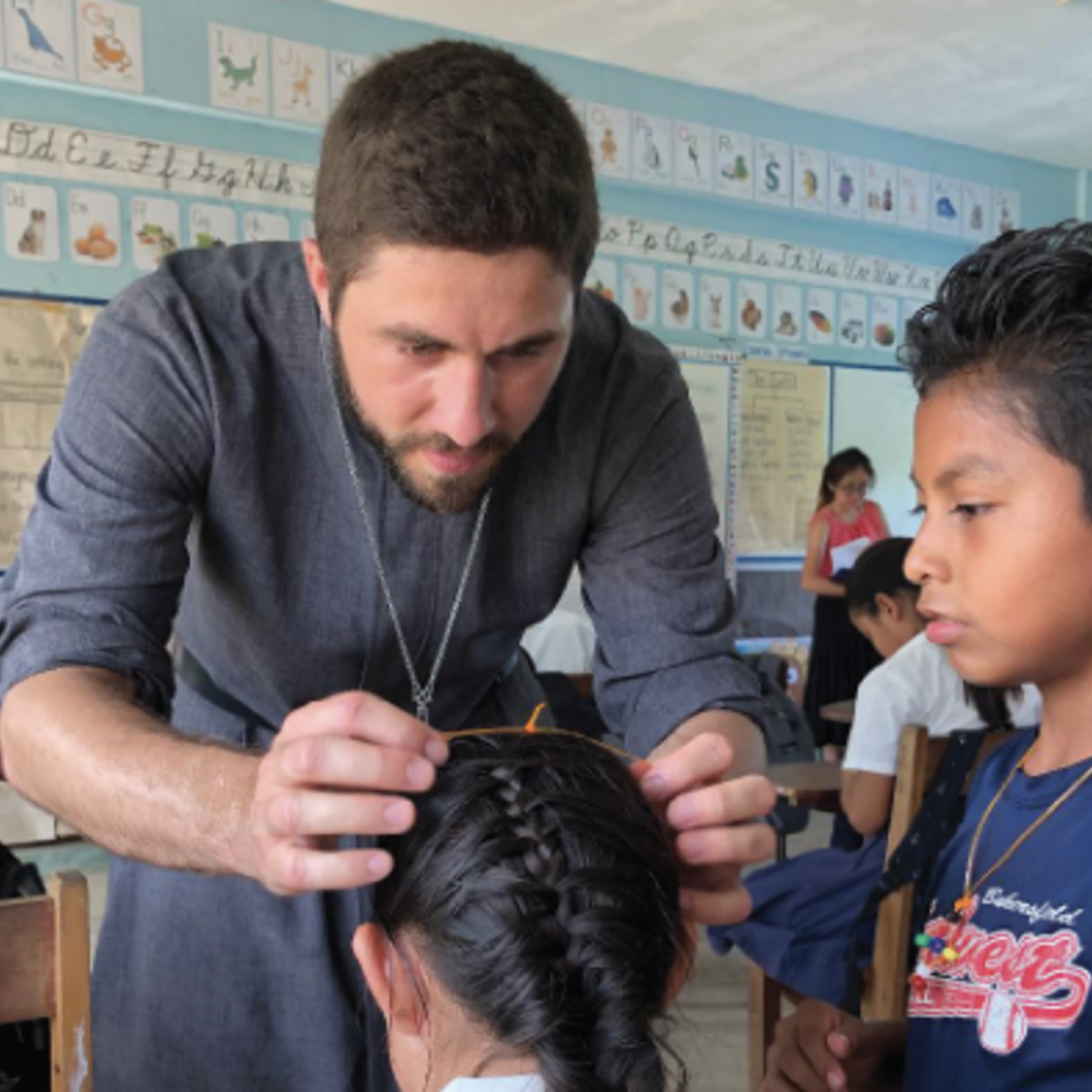 gray robes 19 spears